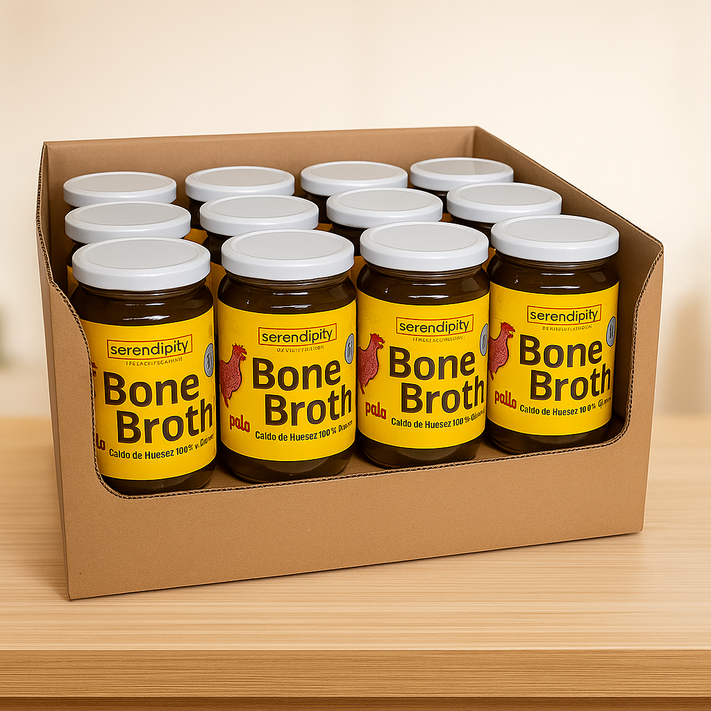 Caja con 12 frascos de caldo de huesos orgánico Serendipity, presentación ideal para consumo diario, elaborado con ingredientes naturales y sin conservadores