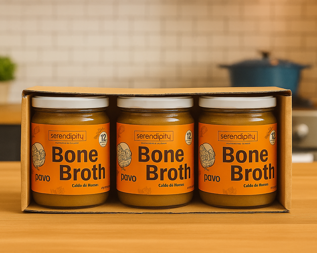 Caja con 3 frascos de caldo de huesos orgánico Serendipity, presentación ideal para consumo diario, elaborado con ingredientes naturales y sin conservadores