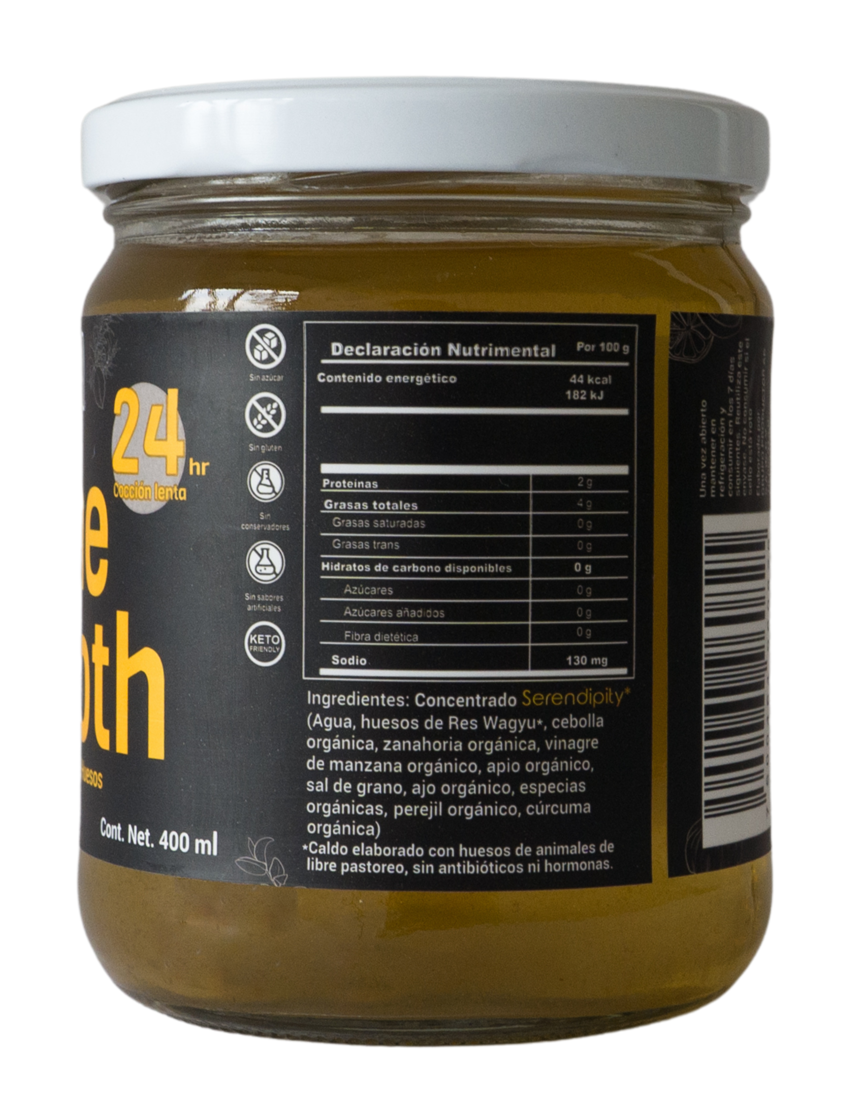 "Imagen de un frasco de caldo de huesos orgánico de pollo de Serendipity Life, con la tabla nutricional claramente visible en la etiqueta. Esta tabla proporciona información detallada sobre los nutrientes presentes en el caldo, destacando su valor nutricional y sus beneficios para la salud. Esta imagen ofrece a los clientes una visión clara de los componentes y la calidad del producto, respaldando la transparencia y la confianza en la marca